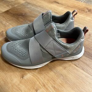 Tiem Slipstream Indoor Cycling Shoes